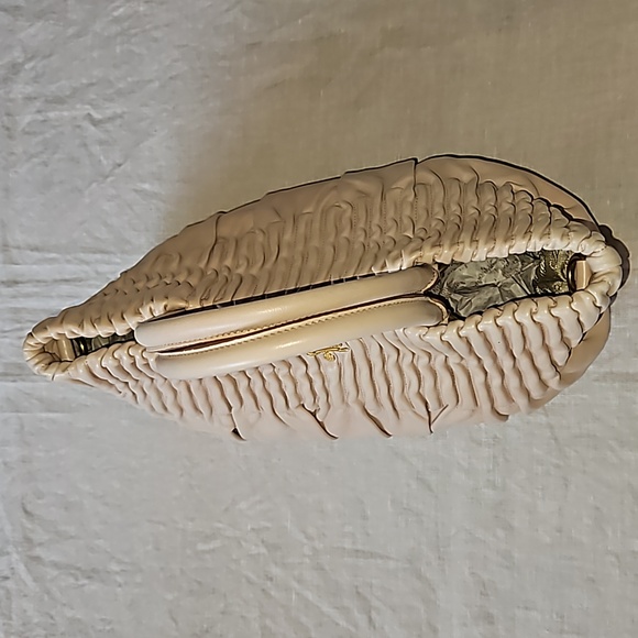 Prada nappa drapes lambskin handle tote bag - Picture 12 of 17